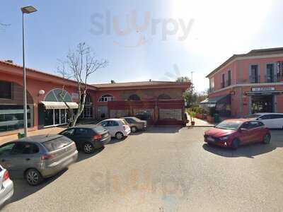 Rick’s Café Bistro Billiards