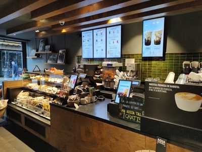 Starbucks Comercio 40