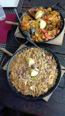 Le Glass Lounge Club