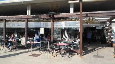 Le Glass Lounge Club