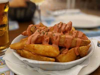 La Perla Bar Restaurant