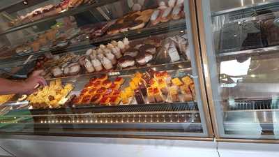 El Portal Panaderia Y Pasteleria