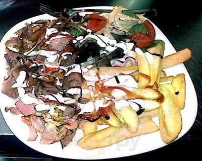 Delicious Kebab Pizza