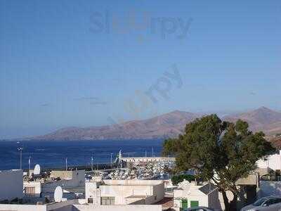 The Fishbowl Bar & Grill