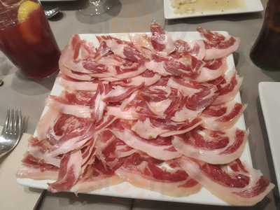 El 24 Restaurante-cafetería