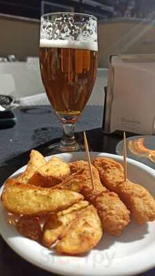 Tapería Esencia Café