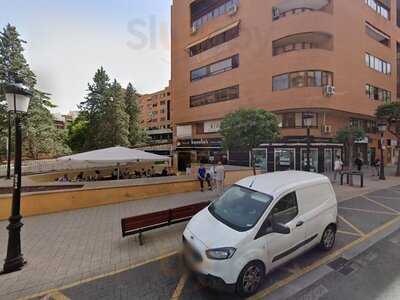 Tapería Esencia Café