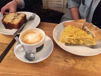 La Guinda "deli & Coffee"