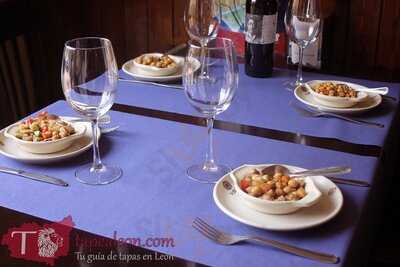 Fornos Taberna Vinatería