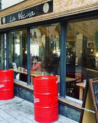 La Vecina