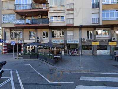 Entre Tapes Oliveras