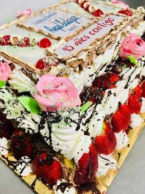 Pasteleria Y Panaderia Angel Salazar