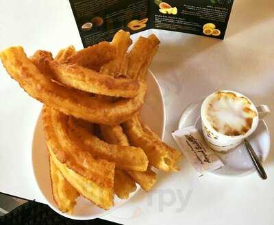 Pasteleria Y Panaderia Angel Salazar