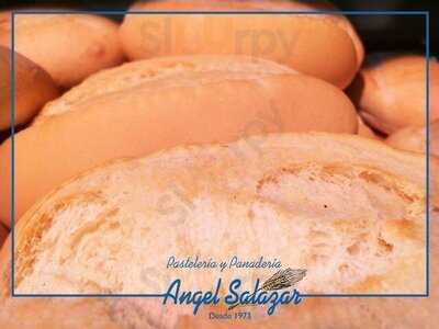 Pasteleria Y Panaderia Angel Salazar