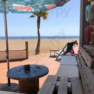 Beach Terrace Fariones