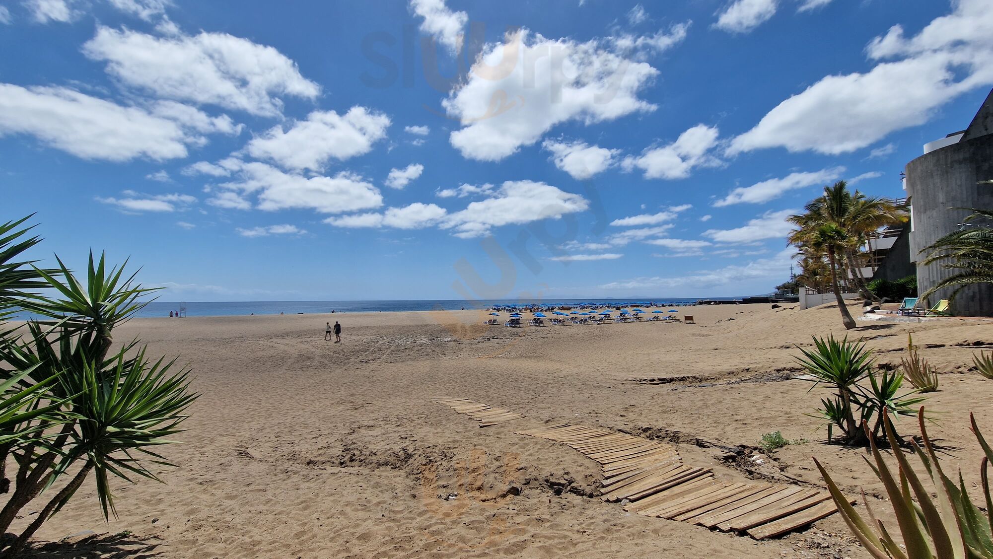 Beach Terrace Fariones