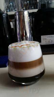 Cafeteria Y Parque De Ocio Caramelo