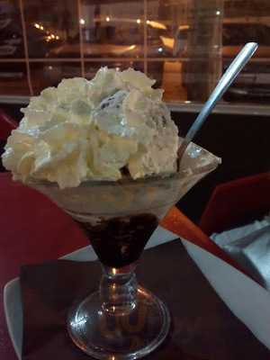 Cafeteria Y Parque De Ocio Caramelo