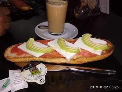 Cafetería Euphoria 80/81