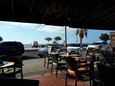 Paddys Paradise Beach Bar & Grill