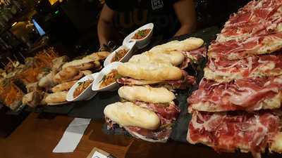 Cafetería Restaurante "iñaki"