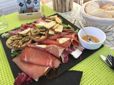 Live Music By Casa Mafia