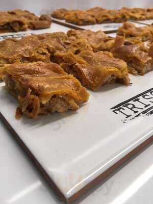 Trisca Empanadas Gourmet
