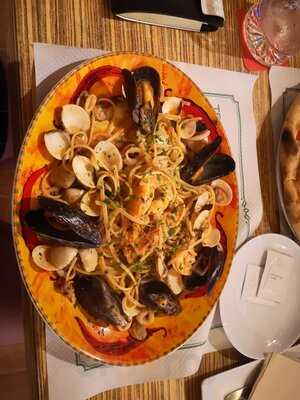 It&aly Bar Trattoria