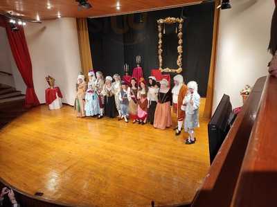 Circulo De Amistad Xii De Enero