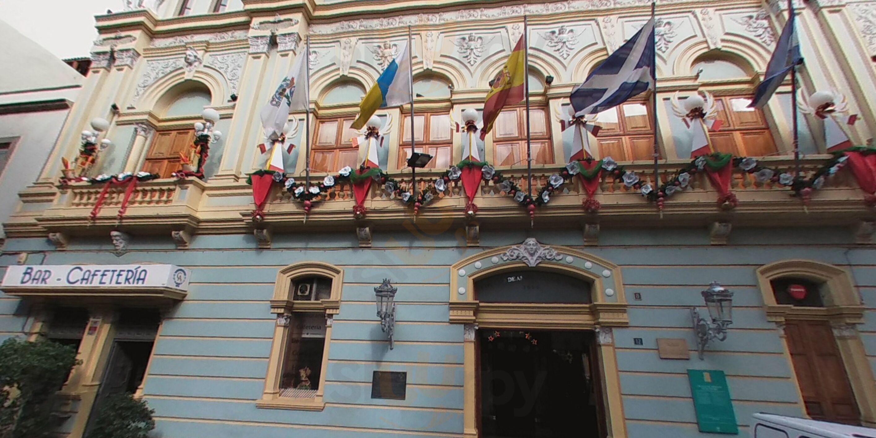 Circulo De Amistad Xii De Enero