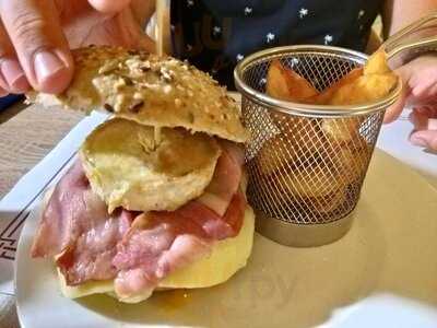 Bar Restaurante Entreversos