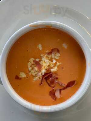 Café, Bar & Lounge Macusamba