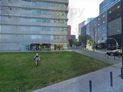 Vivari Coffee And Bakery