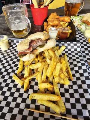 Cbc Come, Bebe Y Calla