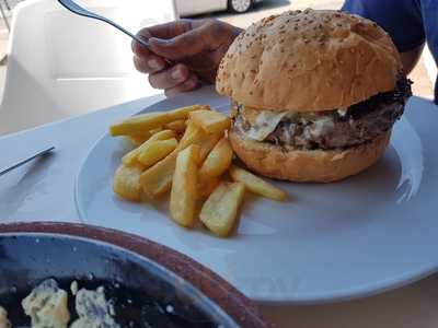 La Gran Tapa Burger Pizza