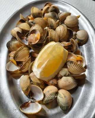 Los Sobrinos Del Padre Benito