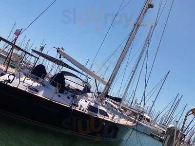 La Taberna De Port Ginesta