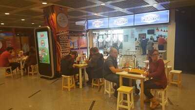 Bocaditos Y Yapas Co.