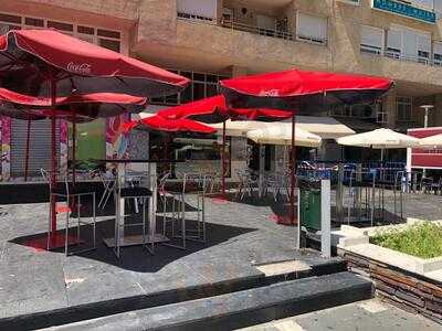 Bocaditos Y Yapas Co.