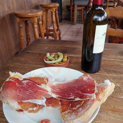 Brasseria La Terrasseta De Les Avellanes
