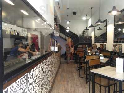 Salchicherias La Tirolesa