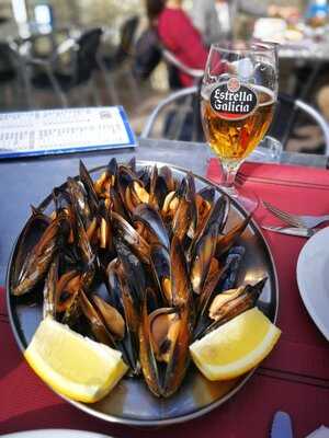 Bodegón Tapería A Capela