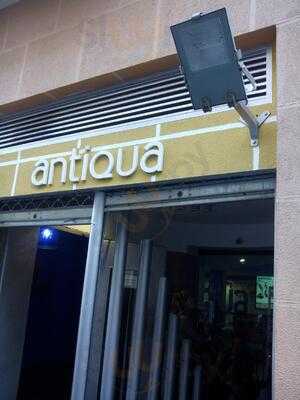 Antiqua Pub