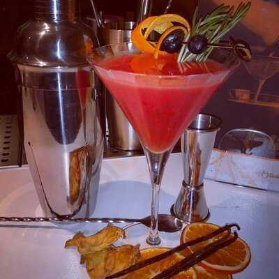 Olivia Wine&cocktail