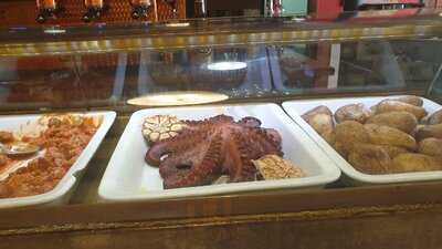 La Satisfecha, Taberna Tipica