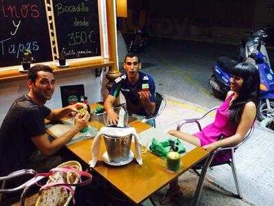 Bien Hecho Vinos Y Tapas