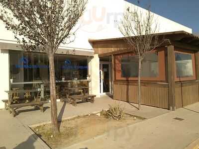 Cafe Bar Box Sport & Library