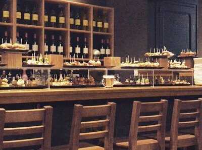 Txakoli Euskal Taberna