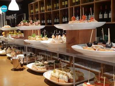 Txakoli Euskal Taberna