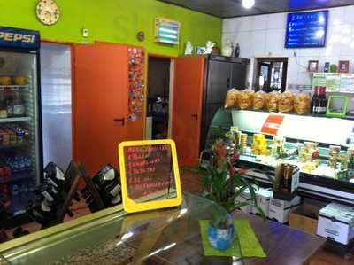 L'anxaneta Pollos A L'ast